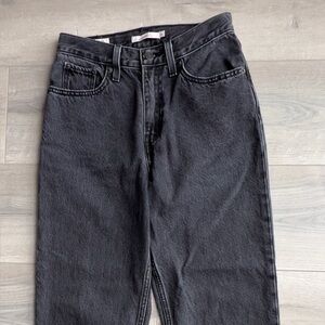 Levi's 80s Mom Jeans